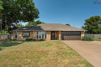 410 Shoreline Dr, Wichita Falls, TX 76308