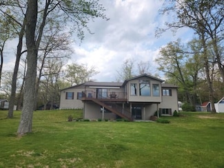 1788 Beaver Rd, Bitely, MI 49309