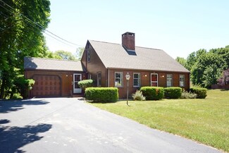 34 Wethersfield St, Rowley, MA 01969