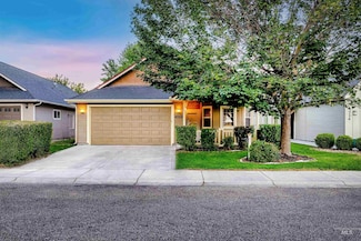 4722 N Hacienda Ave, Boise, ID 83703