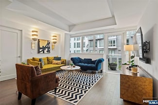 800 Ave at Port Imperial Blvd Unit 317, Weehawken, NJ 07086