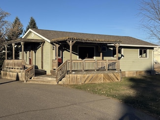 1709 Crestview Dr, Little Falls, MN 56345