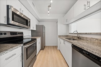 117 Yacht Club Way Unit 205, Hypoluxo, FL 33462