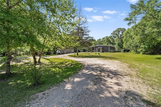 17710 Oak Hills Dr, New Caney, TX 77357