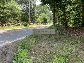 26 Bartlett Woods, Chilmark, MA 02535