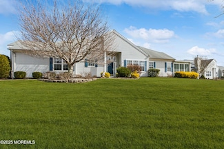 2 David Dr, Manchester, NJ 08759
