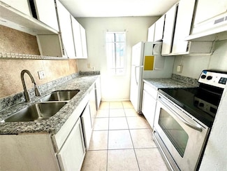 8405 Wilcrest Dr Unit 3010, Houston, TX 77072