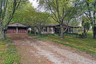 8720 W Central Ave, Shirley, IN 47384