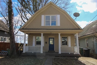 3135 Mapleleaf Ave, Cincinnati, OH 45213