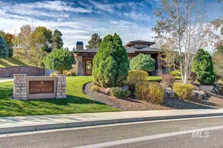 823 E Nature View Ct, Boise, ID 83702
