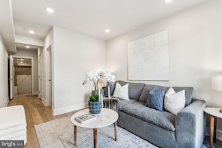 3428 W Westmoreland St, Philadelphia, PA 19129