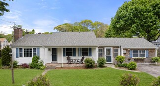 6 Harrington Way, Hyannis, MA 02601
