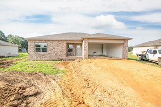 111 Lloyd Henderson Rd, Beebe, AR 72012