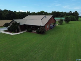 2889 Elkwood Section Rd, Hazel Green, AL 35750