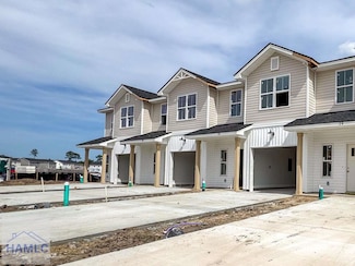 35 Beaumont Dr, Hinesville, GA 31313