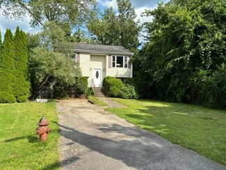 120 Mate Dr, Fall River, MA 02721