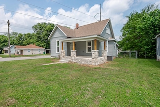 1223 W State St, Springfield, MO 65806
