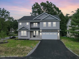 300 Woodwind Ct, Stroudsburg, PA 18360
