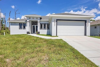 10 Mast Dr, Placida, FL 33946