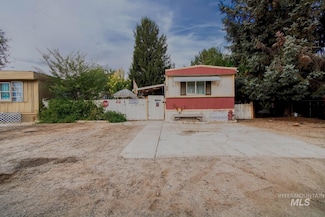 715 Borchers Ln Unit 26, Caldwell, ID 83605