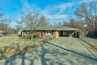 724 E Main St, Newburgh, IN 47630