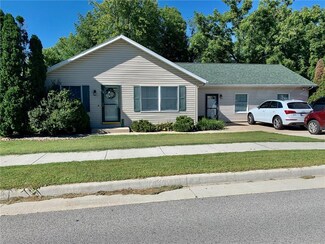 310 E Sycamore St, Attica, IN 47918