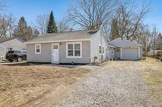 2744 James Rd, Auburn Hills, MI 48326