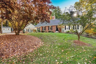 3 Chickadee Ct, Bedford, NH 03110