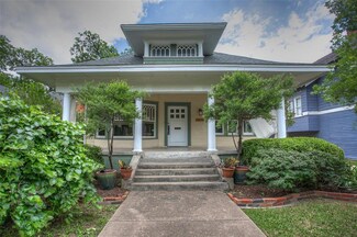 1405 S Adams St, Fort Worth, TX 76104