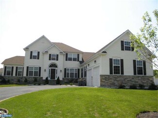 7 Melodie Ct, Hainesport, NJ 08036
