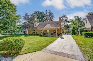 724 Oakview Dr, Dayton, OH 45429