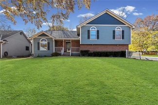 1201 SE 7th St, Lees Summit, MO 64063