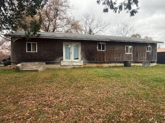 467 E Post Rd, White Cloud, MI 49349