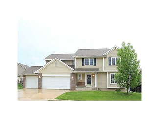 7215 Prairie Hawk Dr SW, Cedar Rapids, IA 52404