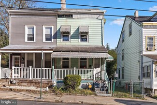 1007 Woodside Ave, Brookhaven, PA 19015