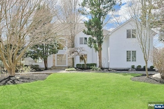 33 Corrigan Way, Westwood, NJ 07675