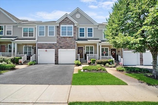 102 Paget Ln, Massapequa, NY 11758