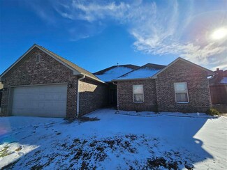 817 E Baker Ct, Stillwater, OK 74075
