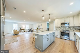 605 Bowers Ln, Wallingford, PA 19086