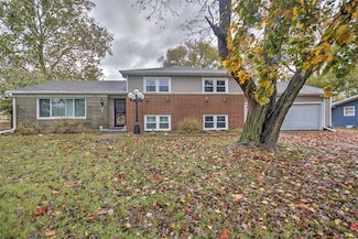 256 E Park St, Argenta, IL 62501