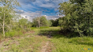 1188 Refugio Hwy, Venus, TX 77905