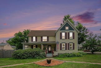 304 E Bridge St, Plainwell, MI 49080
