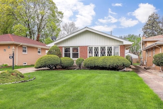 538 Clayton Rd, Hillside, IL 60162