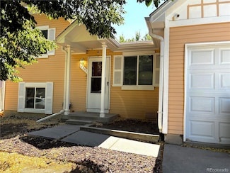 17332 E Layton Dr, Aurora, CO 80015