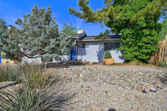 1533 Garcia St NE, Albuquerque, NM 87112