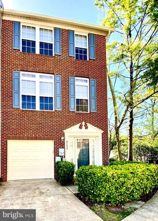 9132 Silvershadow Ct, Lorton, VA 22079
