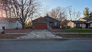 5975 S Parkway Ave SE, Grand Rapids, MI 49508