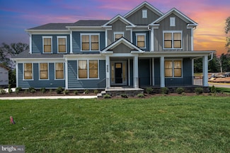 18389 Sugar Snap Cir, Leesburg, VA 20176
