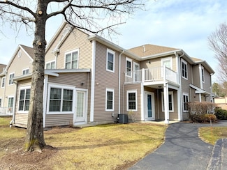 631 East St Unit B101, Mansfield, MA 02048