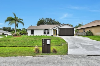 2273 SW Phyllis Ln, Port Saint Lucie, FL 34953